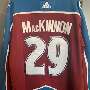 Colorado Avalanche Nathan Mackinnon Jersey.